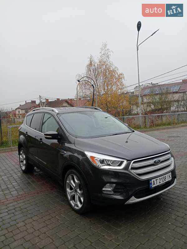 Позашляховик / Кросовер Ford Escape 2019 в Івано-Франківську