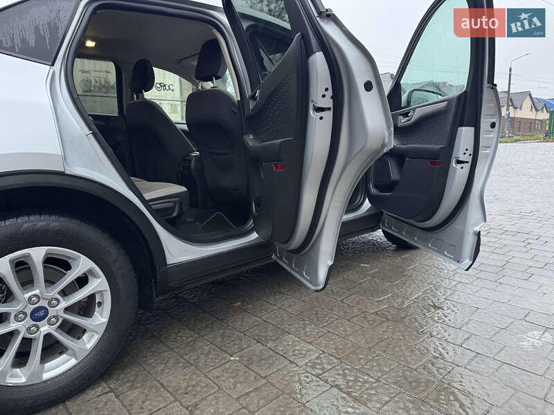 Позашляховик / Кросовер Ford Escape 2020 в Івано-Франківську