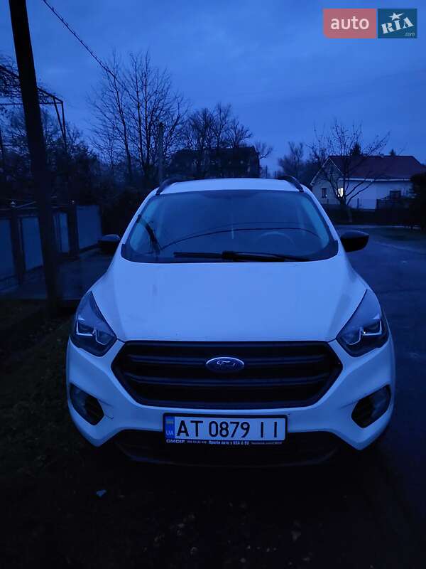 Позашляховик / Кросовер Ford Escape 2019 в Івано-Франківську фото 4 Позашляховик / Кросовер Ford Escape 2019 в Івано-Франківську