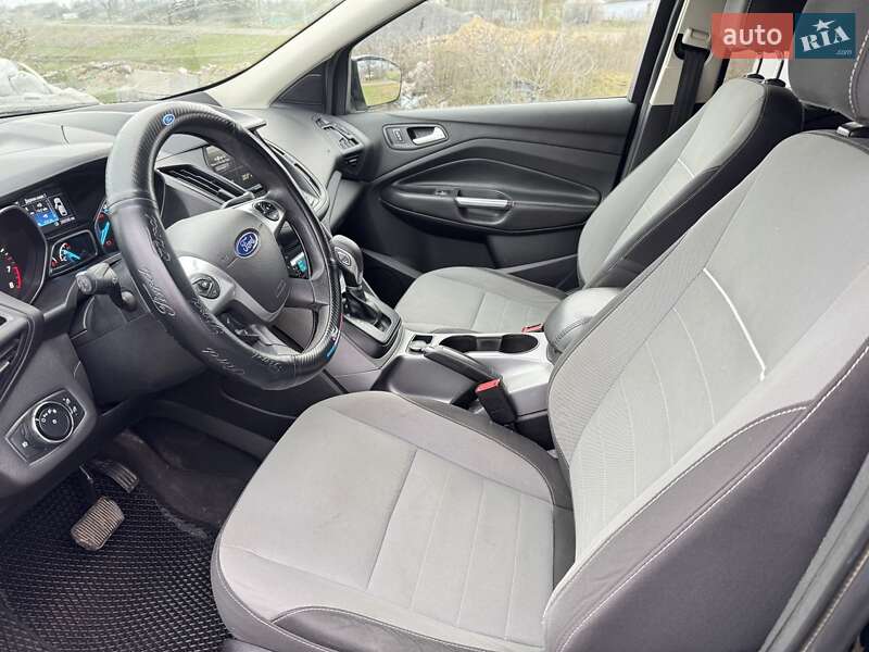 Внедорожник / Кроссовер Ford Escape 2014 в Очакове