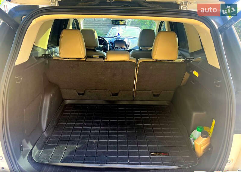 Позашляховик / Кросовер Ford Escape 2016 в Вінниці