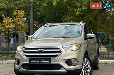 Позашляховик / Кросовер Ford Escape 2016 в Миколаєві