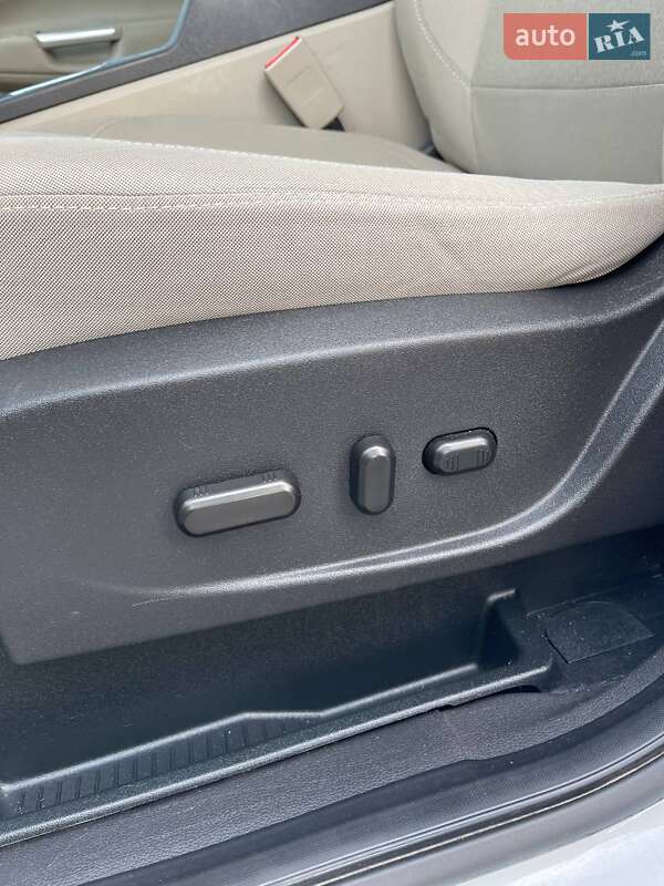 Позашляховик / Кросовер Ford Escape 2018 в Львові фото 9 Позашляховик / Кросовер Ford Escape 2018 в Львові