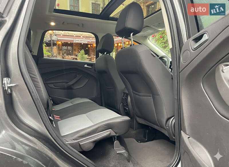 Внедорожник / Кроссовер Ford Escape 2017 в Львове