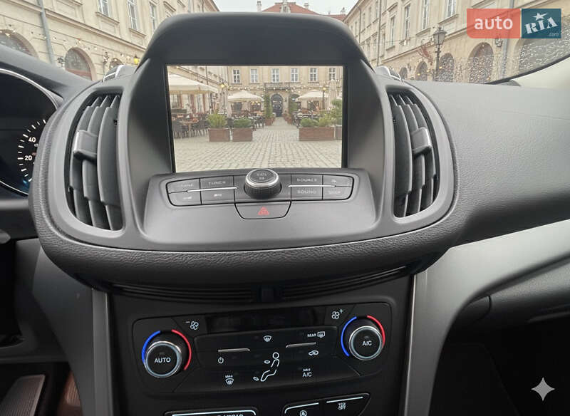 Внедорожник / Кроссовер Ford Escape 2017 в Львове