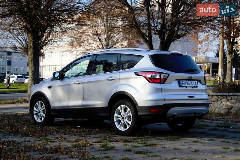 Позашляховик / Кросовер Ford Escape 2017 в Житомирі