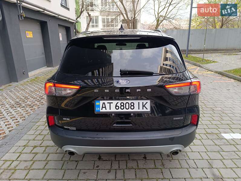 Внедорожник / Кроссовер Ford Escape 2020 в Ивано-Франковске
