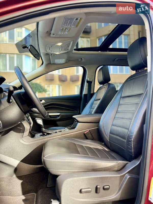 Внедорожник / Кроссовер Ford Escape 2018 в Киеве