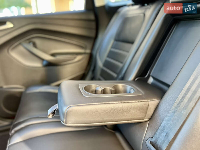 Внедорожник / Кроссовер Ford Escape 2018 в Киеве