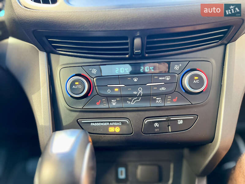 Внедорожник / Кроссовер Ford Escape 2018 в Киеве