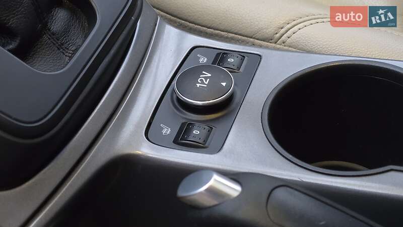 Внедорожник / Кроссовер Ford Escape 2015 в Львове