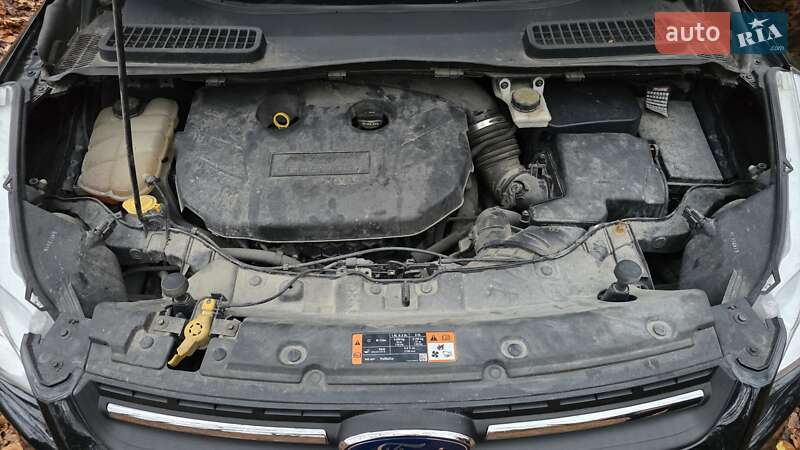 Внедорожник / Кроссовер Ford Escape 2015 в Львове