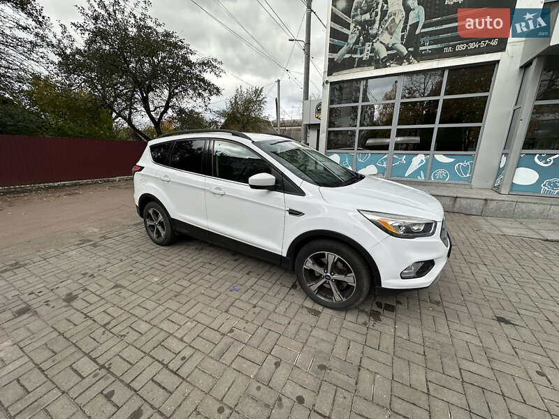 Внедорожник / Кроссовер Ford Escape 2018 в Житомире
