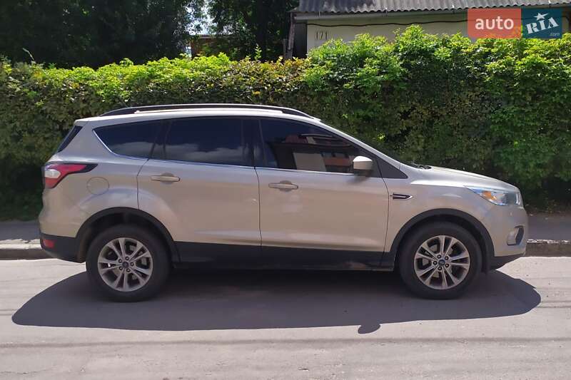 Внедорожник / Кроссовер Ford Escape 2017 в Ровно фото 6 Внедорожник / Кроссовер Ford Escape 2017 в Ровно