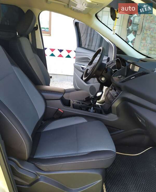 Внедорожник / Кроссовер Ford Escape 2017 в Ровно фото 26 Внедорожник / Кроссовер Ford Escape 2017 в Ровно