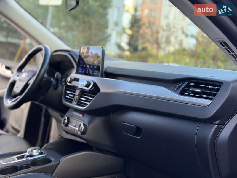 Внедорожник / Кроссовер Ford Escape 2019 в Ивано-Франковске фото 43 Внедорожник / Кроссовер Ford Escape 2019 в Ивано-Франковске