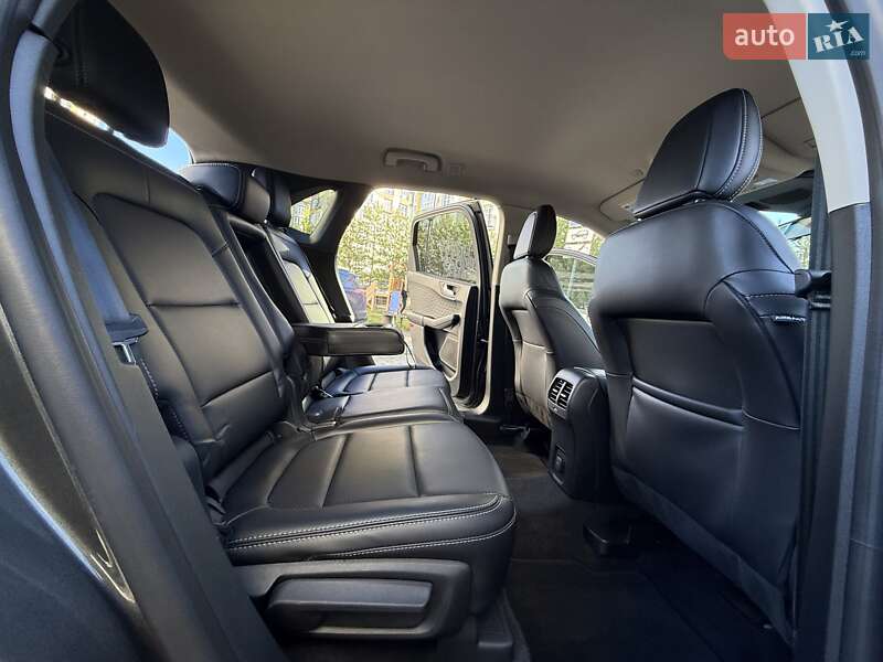 Внедорожник / Кроссовер Ford Escape 2019 в Ивано-Франковске фото 72 Внедорожник / Кроссовер Ford Escape 2019 в Ивано-Франковске