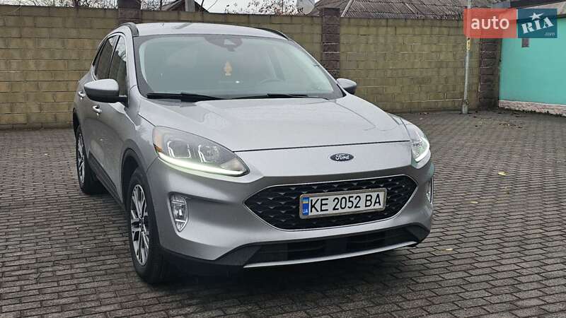 Внедорожник / Кроссовер Ford Escape 2021 в Каменском