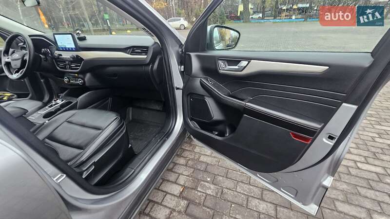 Внедорожник / Кроссовер Ford Escape 2021 в Каменском