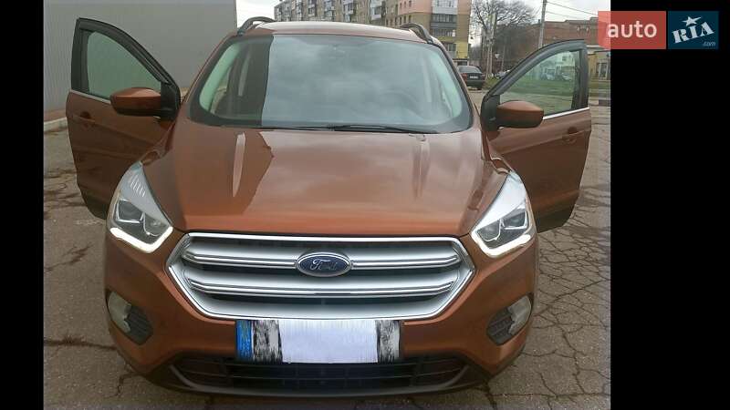 Позашляховик / Кросовер Ford Escape 2017 в Харкові