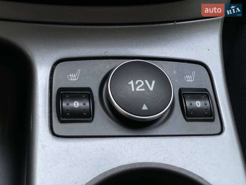 Внедорожник / Кроссовер Ford Escape 2015 в Киеве