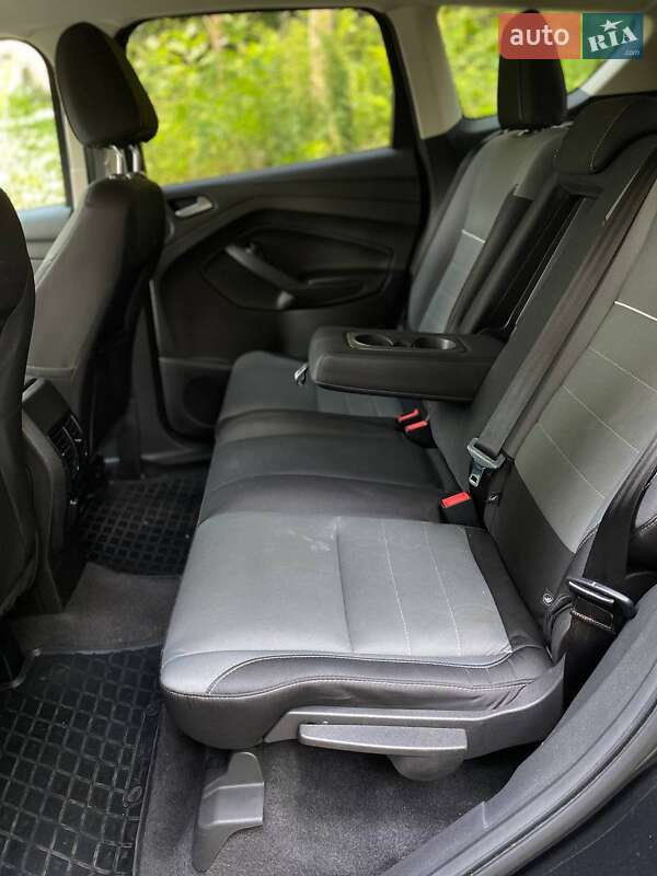 Внедорожник / Кроссовер Ford Escape 2015 в Киеве