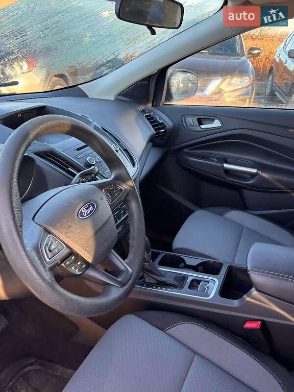 Позашляховик / Кросовер Ford Escape 2018 в Львові