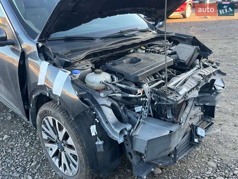 Позашляховик / Кросовер Ford Escape 2020 в Луцьку