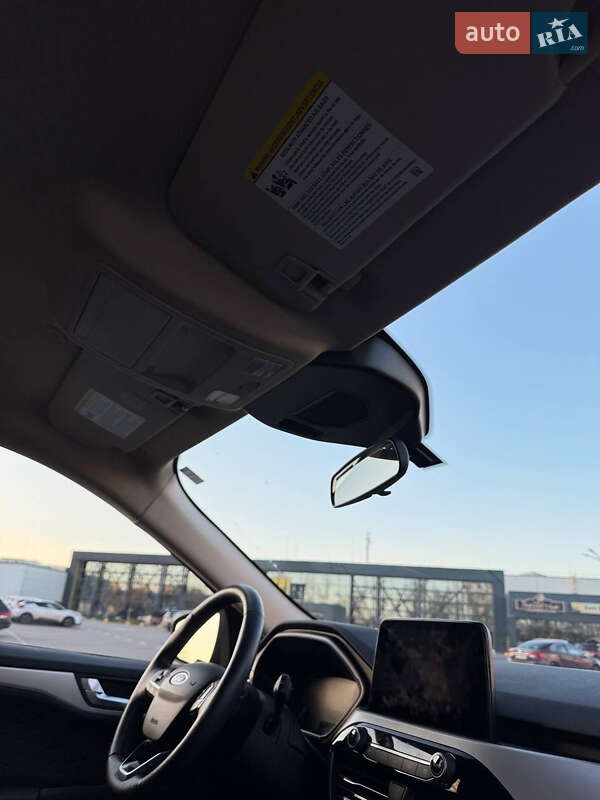 Внедорожник / Кроссовер Ford Escape 2020 в Киеве