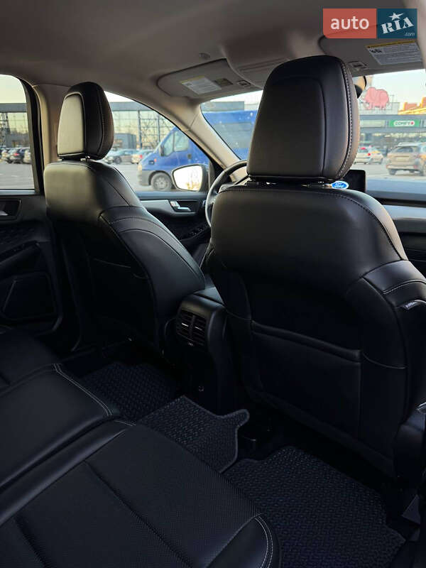 Позашляховик / Кросовер Ford Escape 2020 в Києві