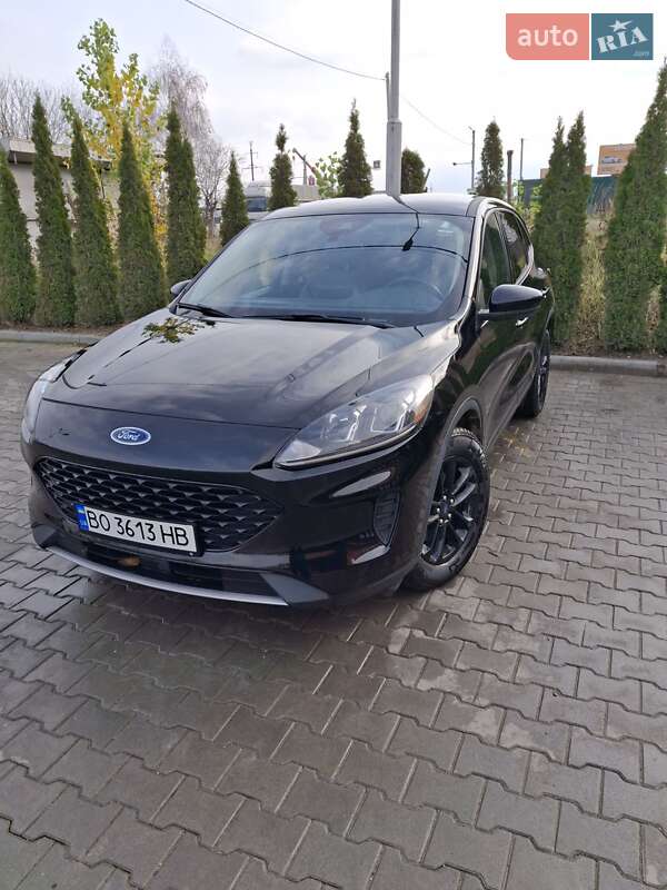 Внедорожник / Кроссовер Ford Escape 2020 в Тернополе