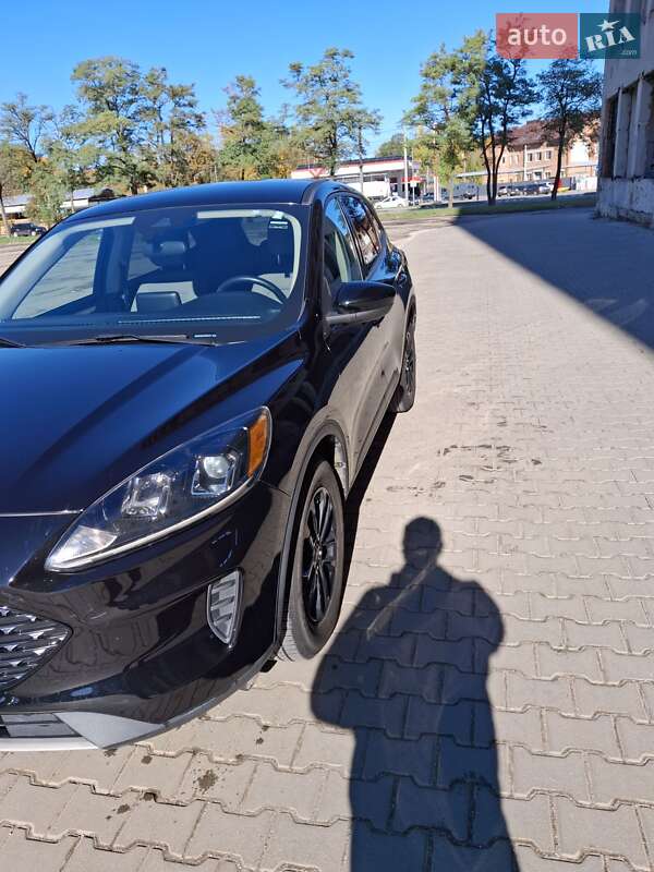 Внедорожник / Кроссовер Ford Escape 2020 в Тернополе