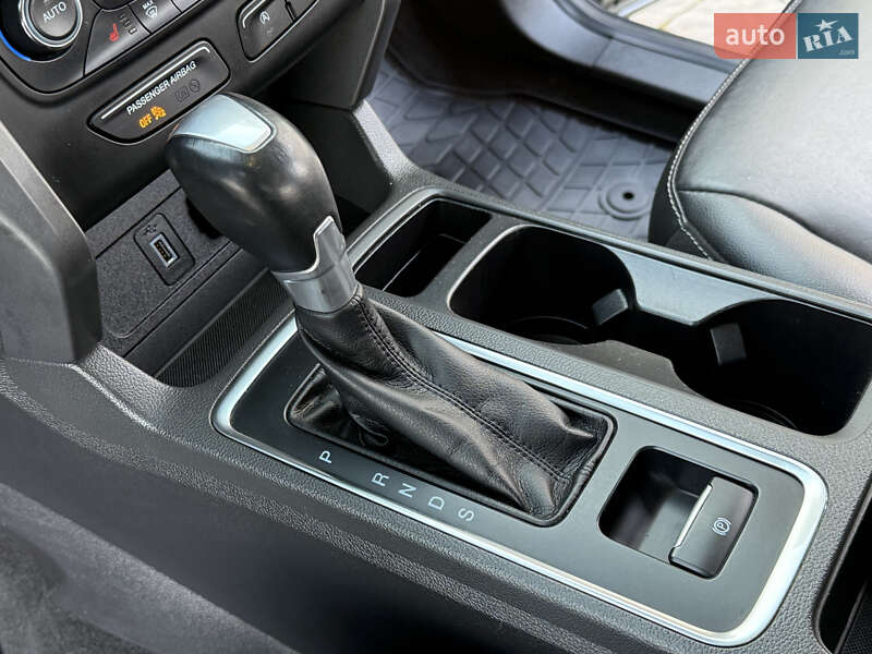 Позашляховик / Кросовер Ford Escape 2017 в Дрогобичі