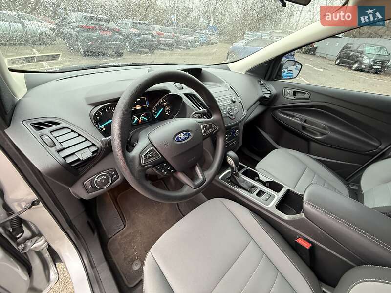 Внедорожник / Кроссовер Ford Escape 2019 в Киеве