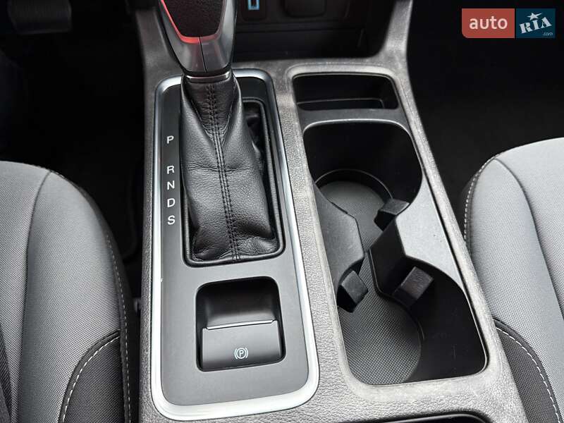 Внедорожник / Кроссовер Ford Escape 2019 в Киеве