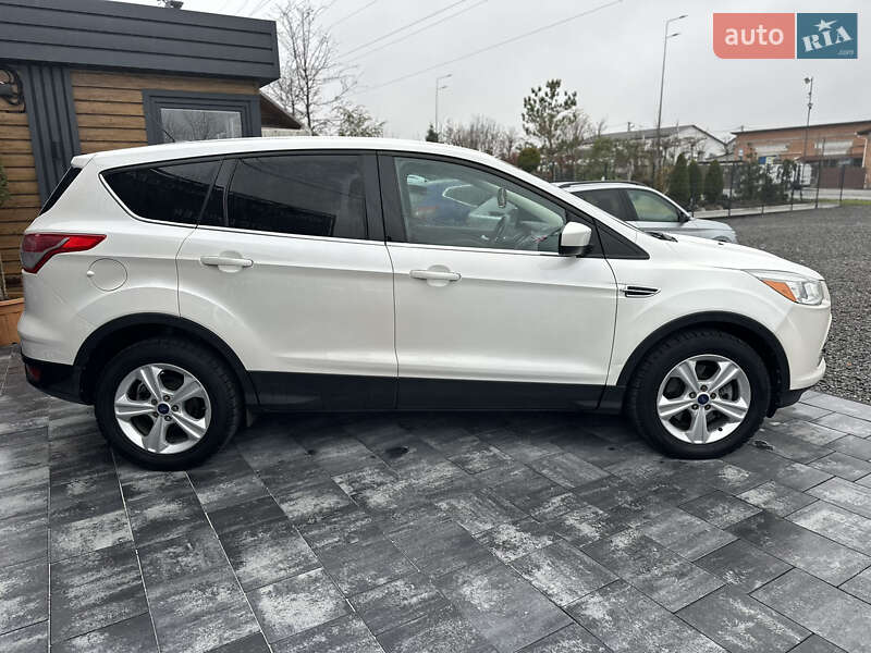 Внедорожник / Кроссовер Ford Escape 2015 в Виннице