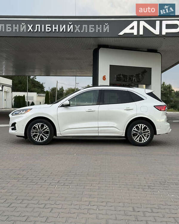 Внедорожник / Кроссовер Ford Escape 2020 в Одессе