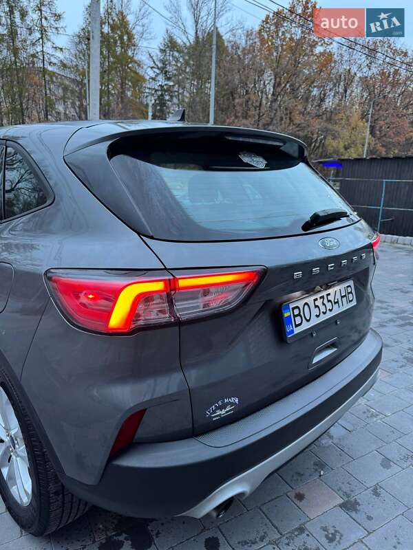 Позашляховик / Кросовер Ford Escape 2021 в Тернополі