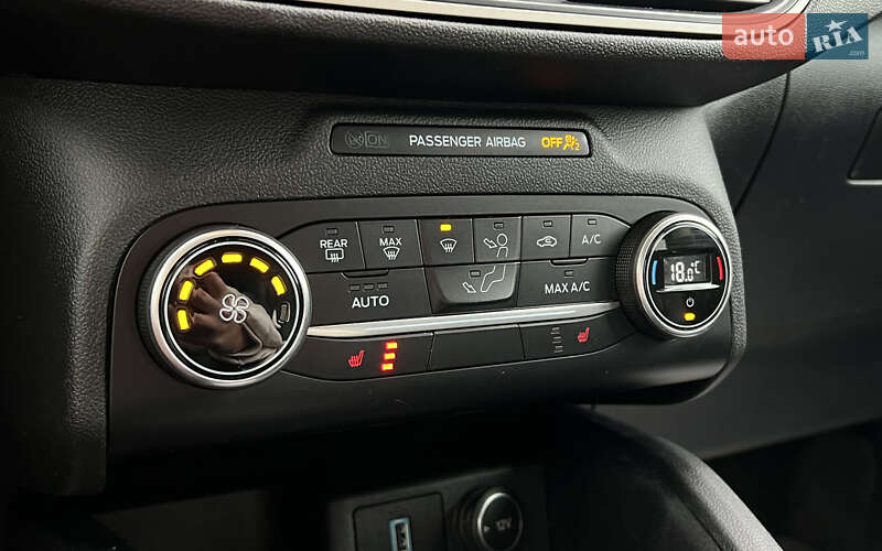 Внедорожник / Кроссовер Ford Escape 2020 в Львове