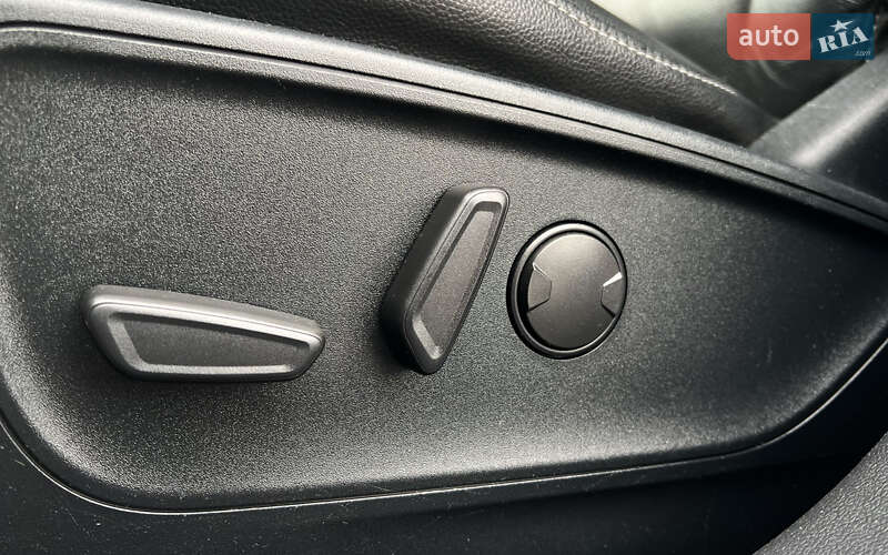 Внедорожник / Кроссовер Ford Escape 2020 в Львове