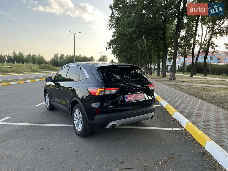 Позашляховик / Кросовер Ford Escape 2021 в Києві