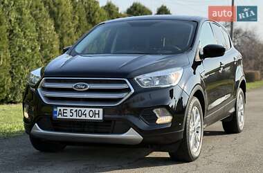 Внедорожник / Кроссовер Ford Escape 2017 в Днепре