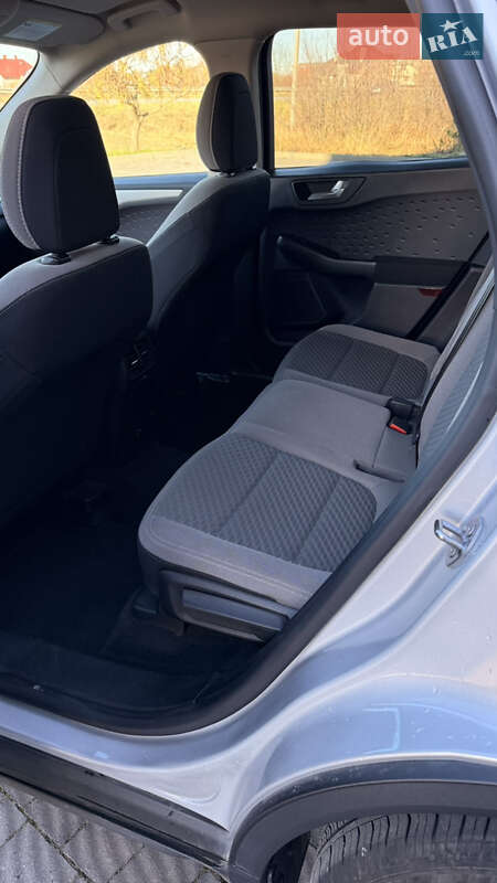 Позашляховик / Кросовер Ford Escape 2020 в Стрию