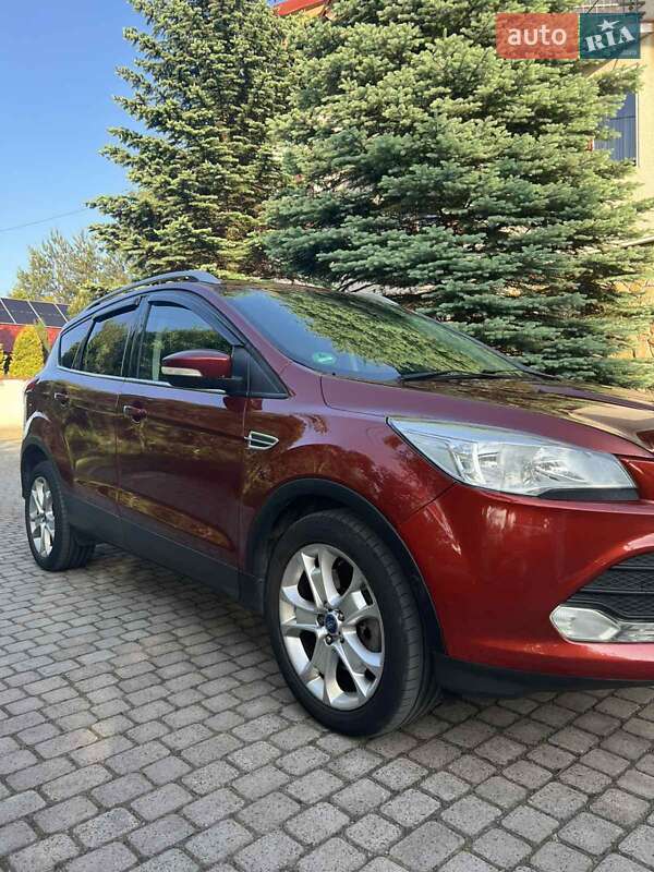 Позашляховик / Кросовер Ford Escape 2015 в Львові