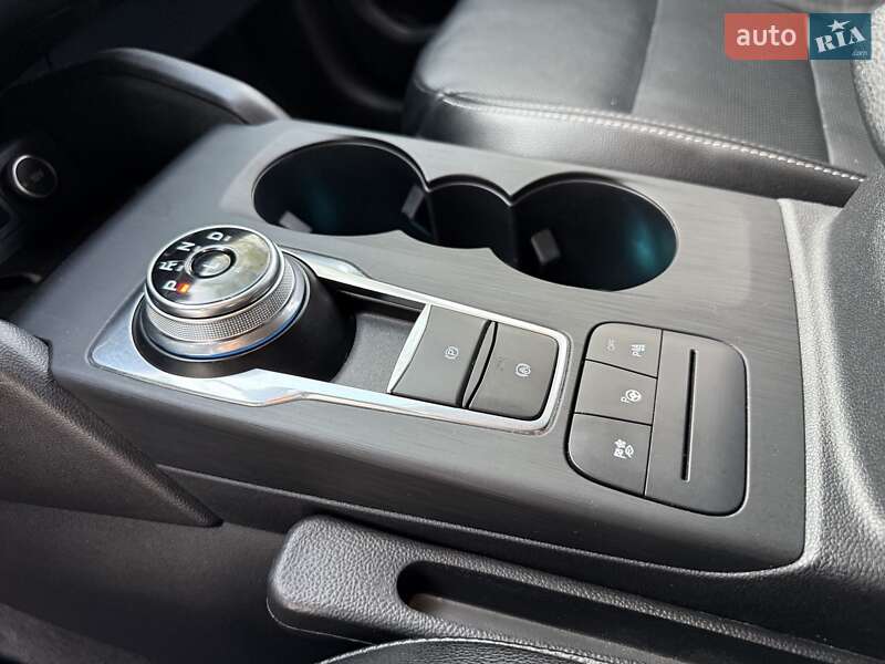 Позашляховик / Кросовер Ford Escape 2020 в Києві