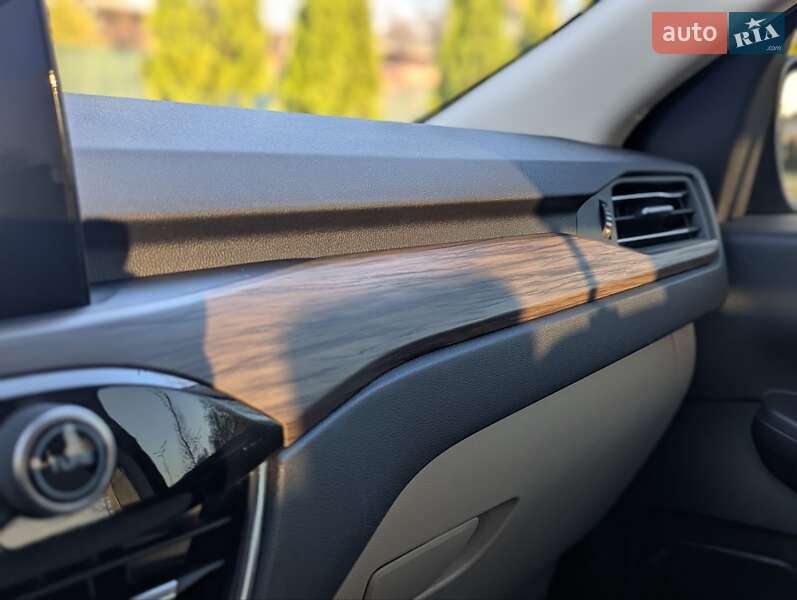 Позашляховик / Кросовер Ford Escape 2020 в Харкові