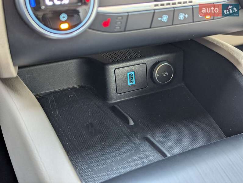 Позашляховик / Кросовер Ford Escape 2020 в Харкові