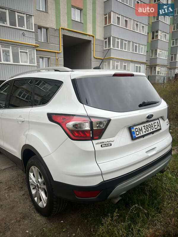 Внедорожник / Кроссовер Ford Escape 2017 в Сумах