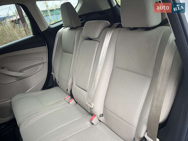 Внедорожник / Кроссовер Ford Escape 2017 в Сумах