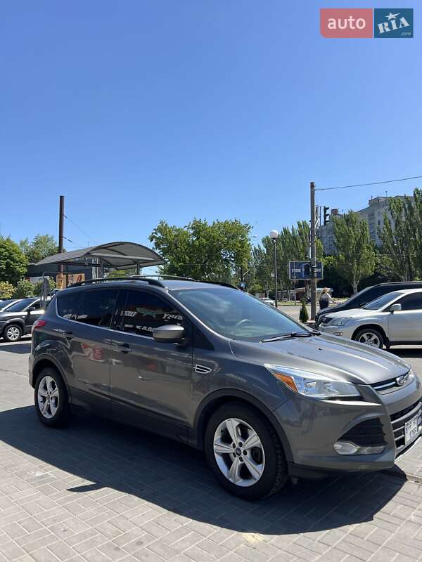 Внедорожник / Кроссовер Ford Escape 2012 в Каменском